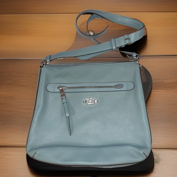 COACH Mae Pebble Leather Crossbody In Cloud With Silver Hardware Hangtag. NWOT - Picture 1 of 16